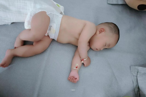 三河孕妇显怀早的原因